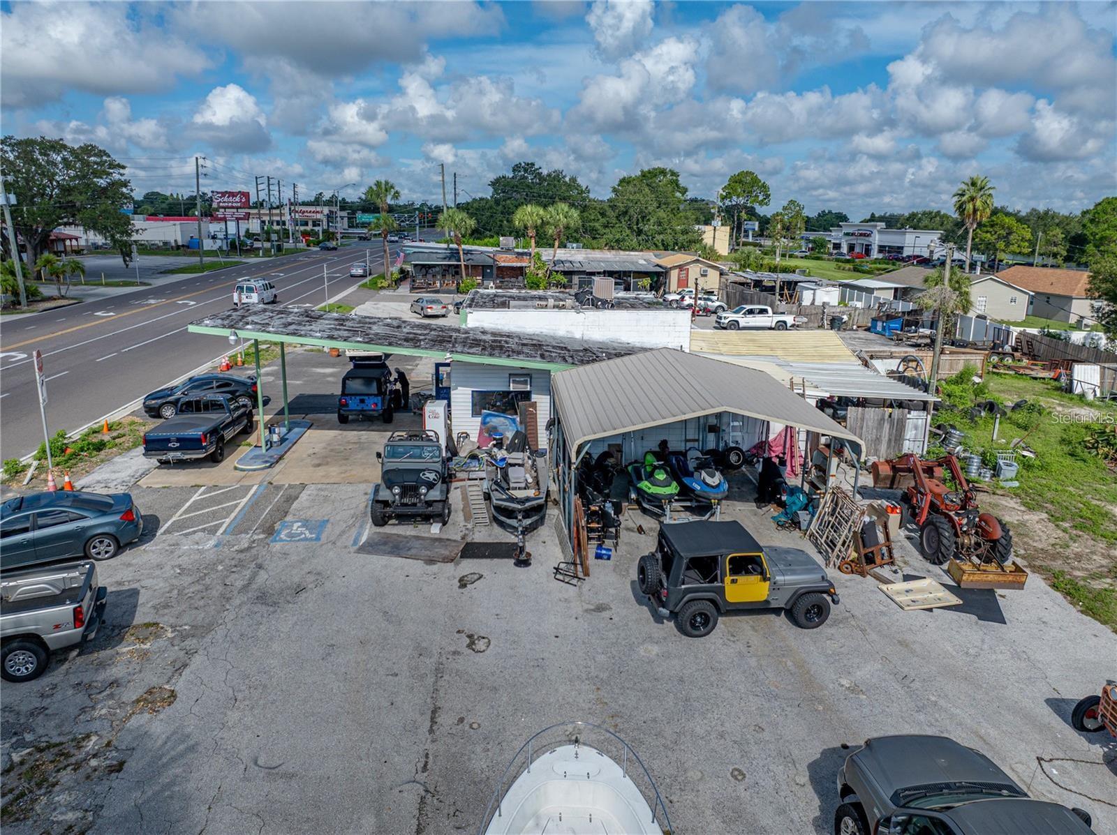 Image 11 of 19 For 3001 Cypress Gardens Road