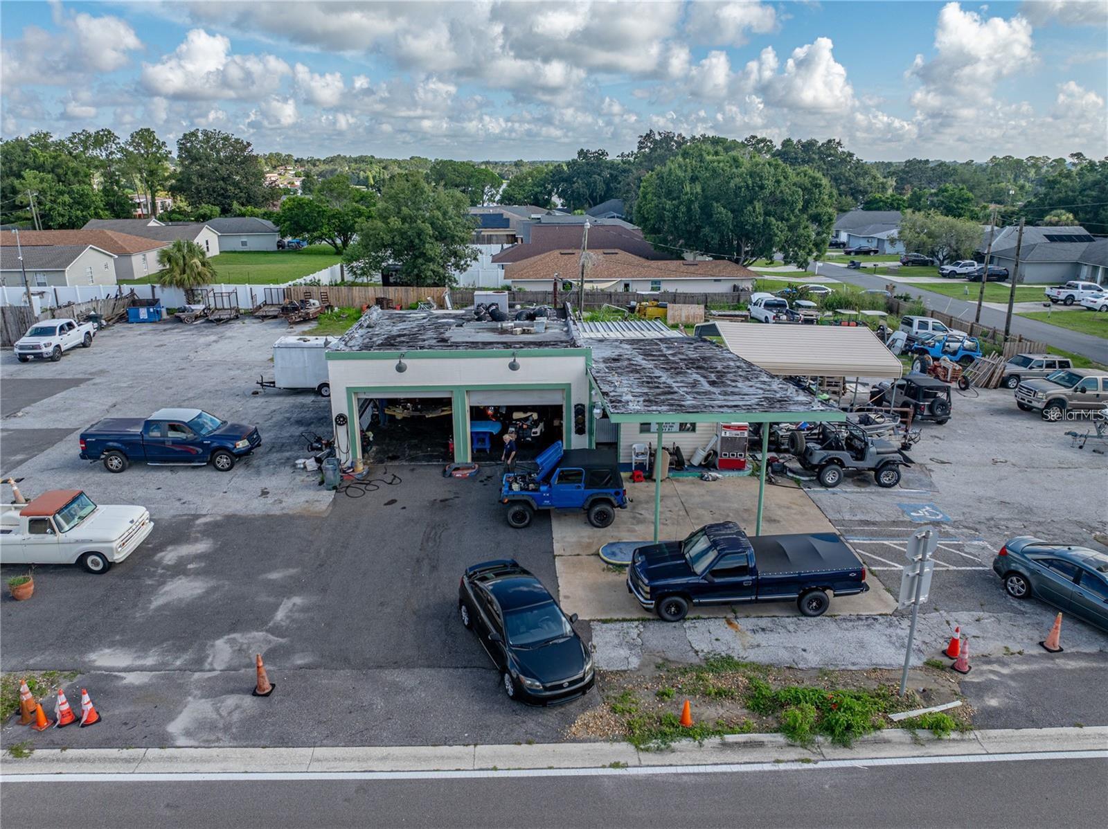 Image 13 of 19 For 3001 Cypress Gardens Road