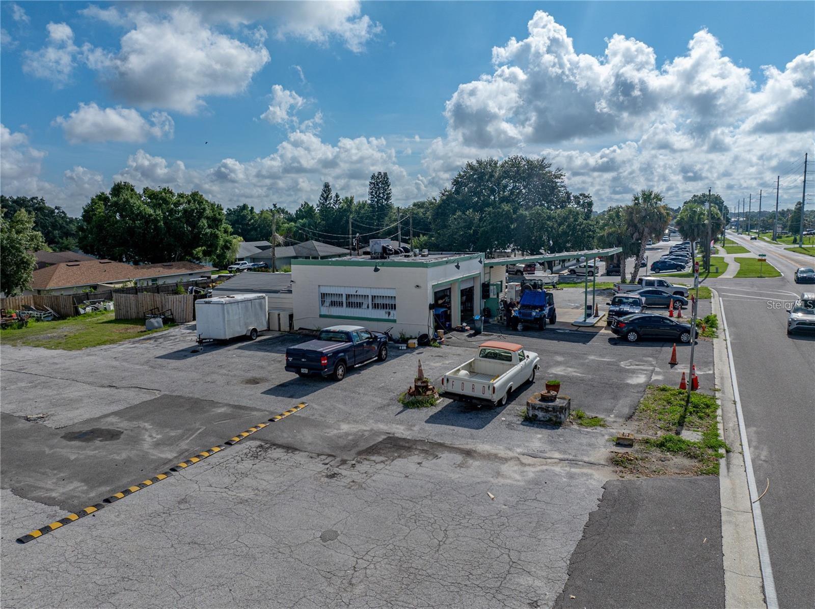 Image 4 of 19 For 3001 Cypress Gardens Road