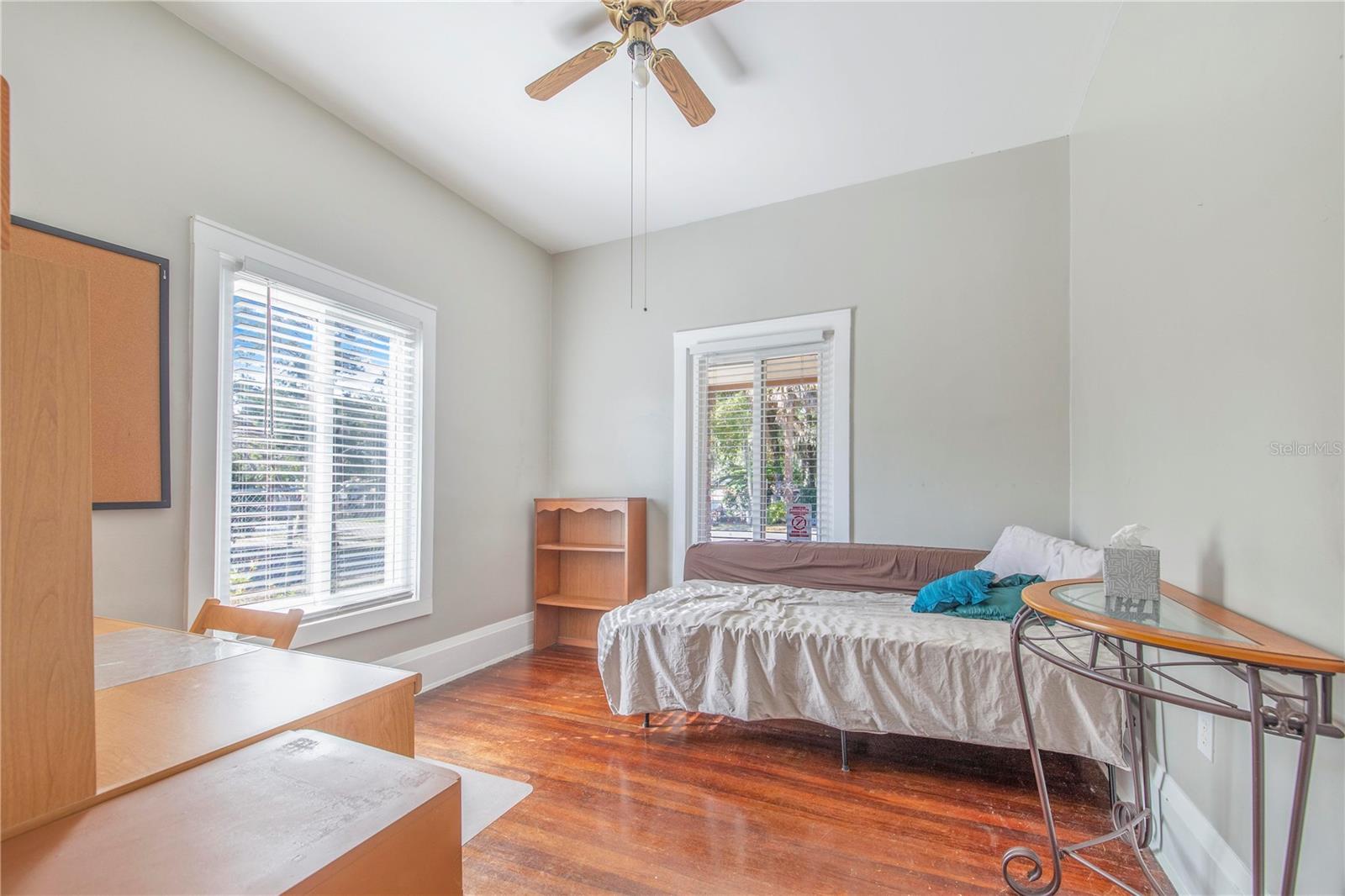 Image 18 of 32 For 107 1st Street