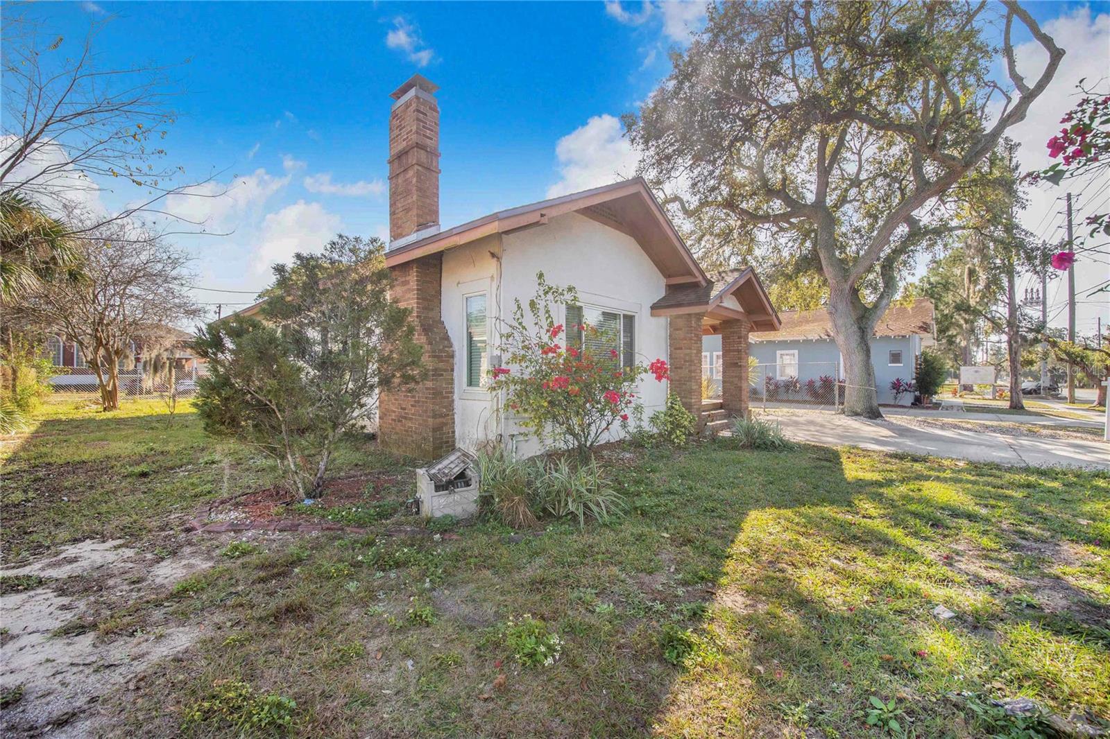 Image 20 of 32 For 107 1st Street