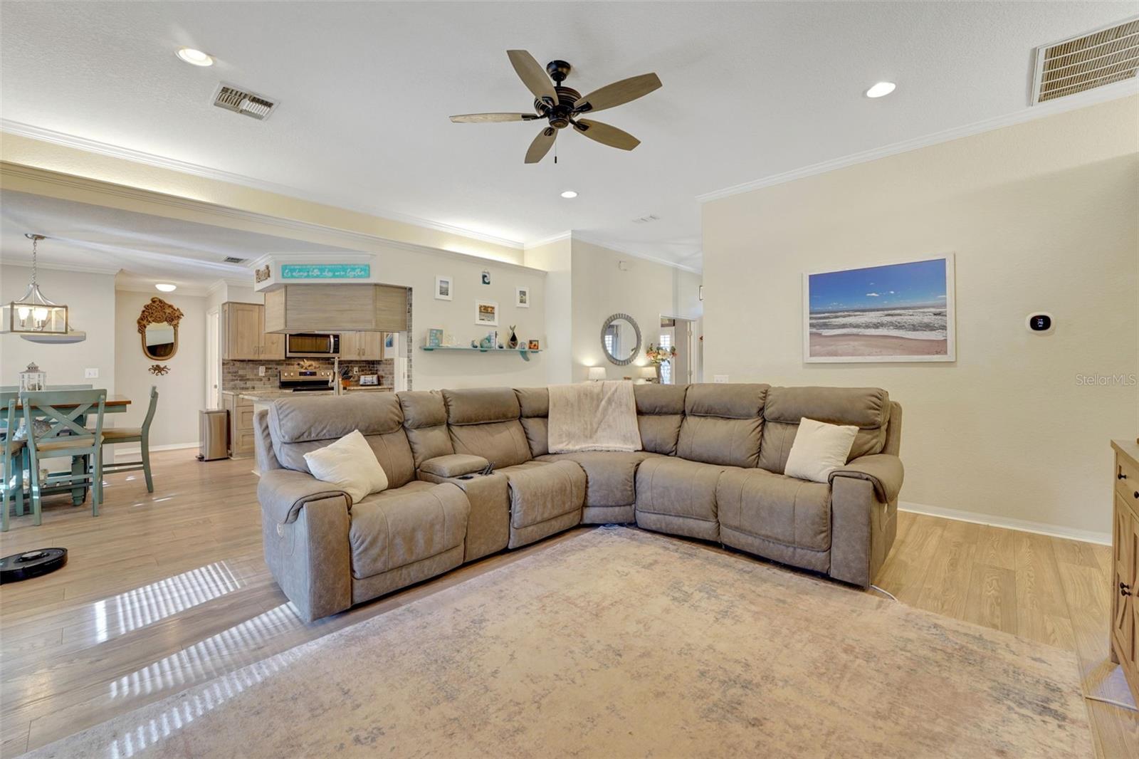 Image 10 of 39 For 3155 Beauchamp Court