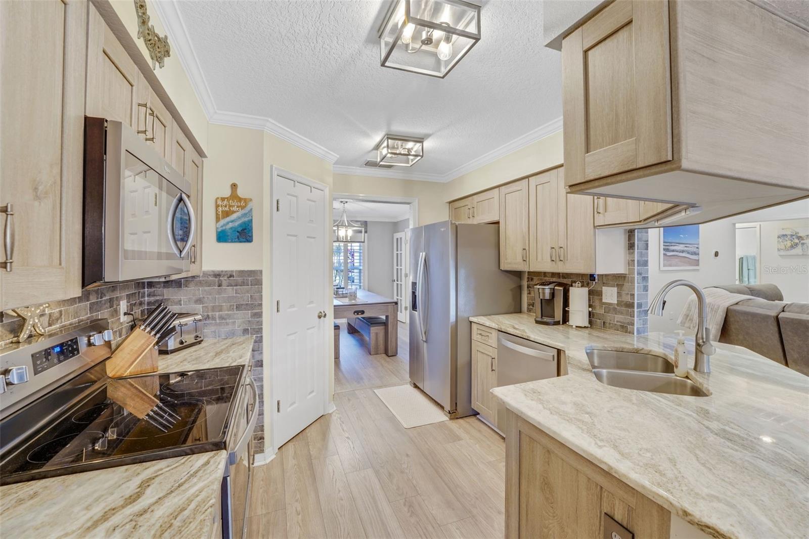 Image 13 of 39 For 3155 Beauchamp Court