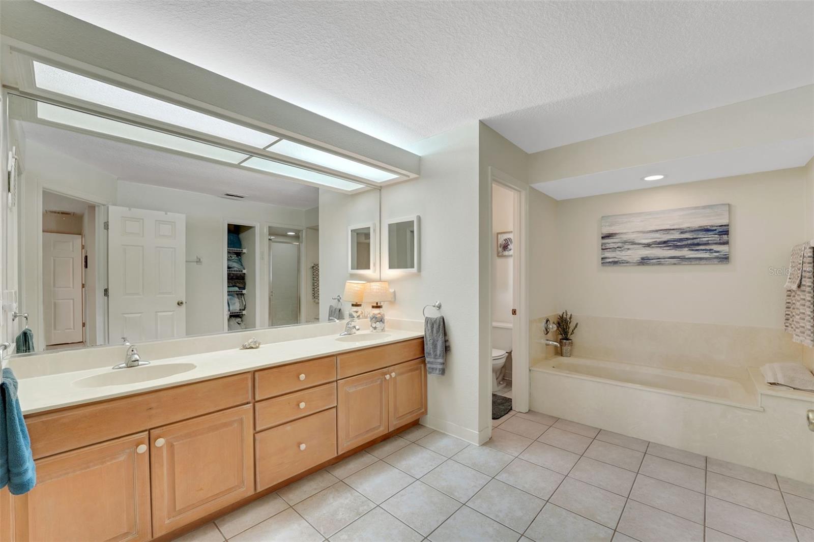 Image 18 of 39 For 3155 Beauchamp Court