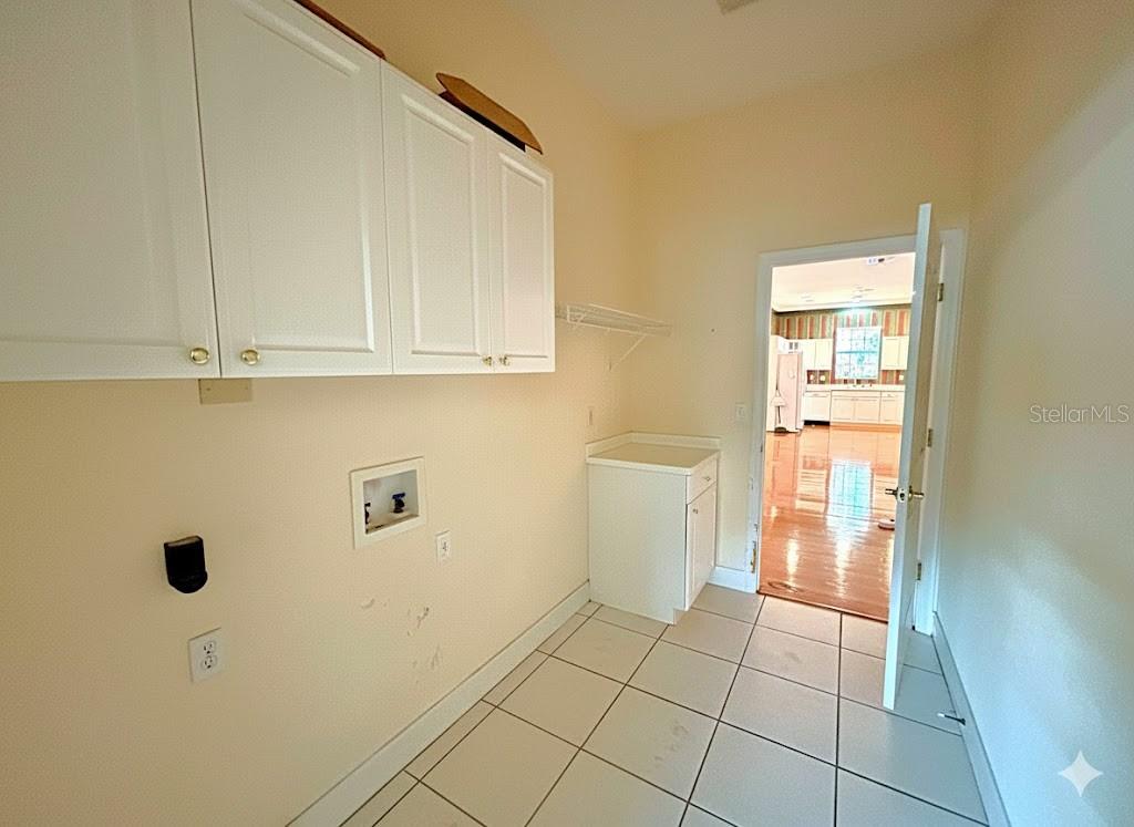 Image 17 of 21 For 205 Lake Region Boulevard S