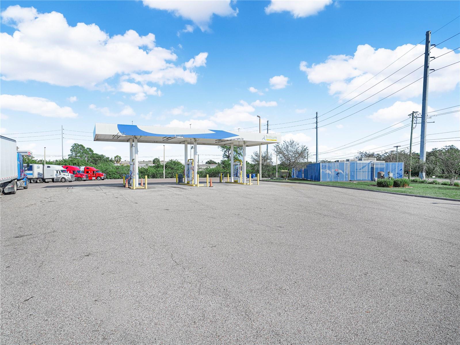 Image 3 of 10 For 5030 Madison Avenue