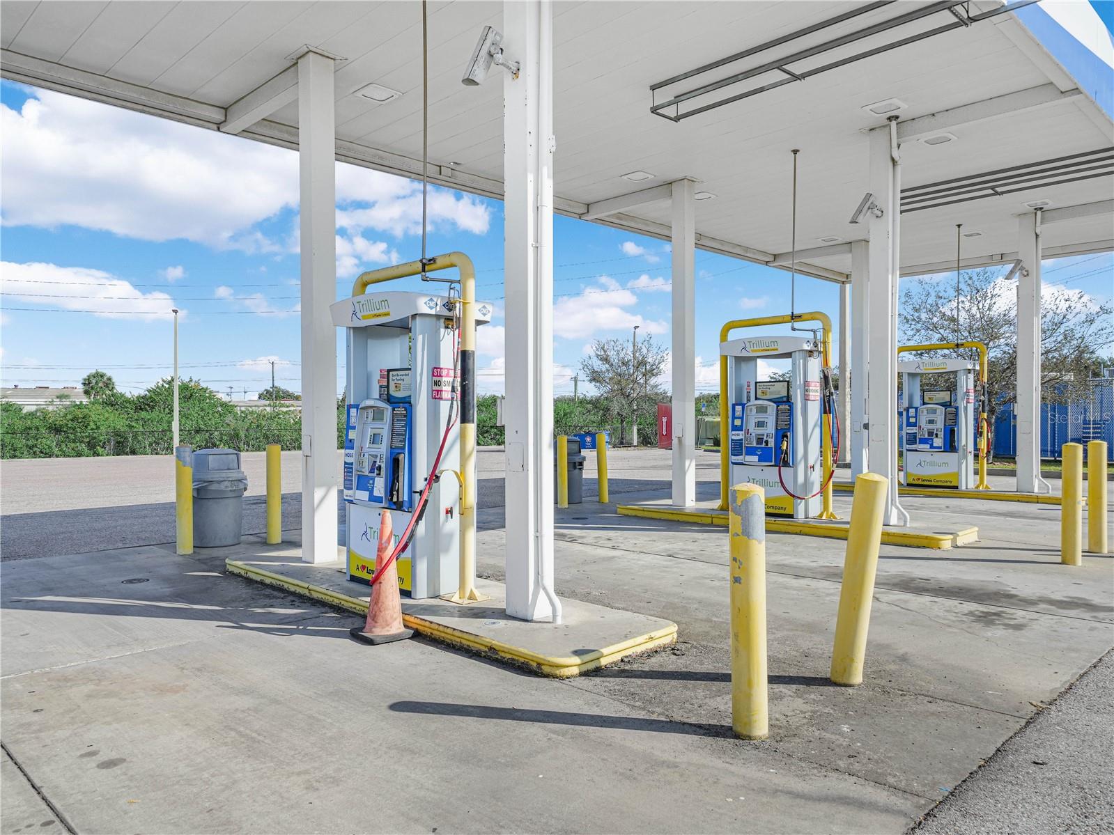 Image 4 of 10 For 5030 Madison Avenue