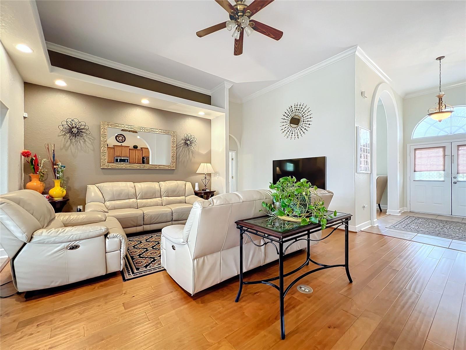 Image 10 of 30 For 205 Terranova Boulevard