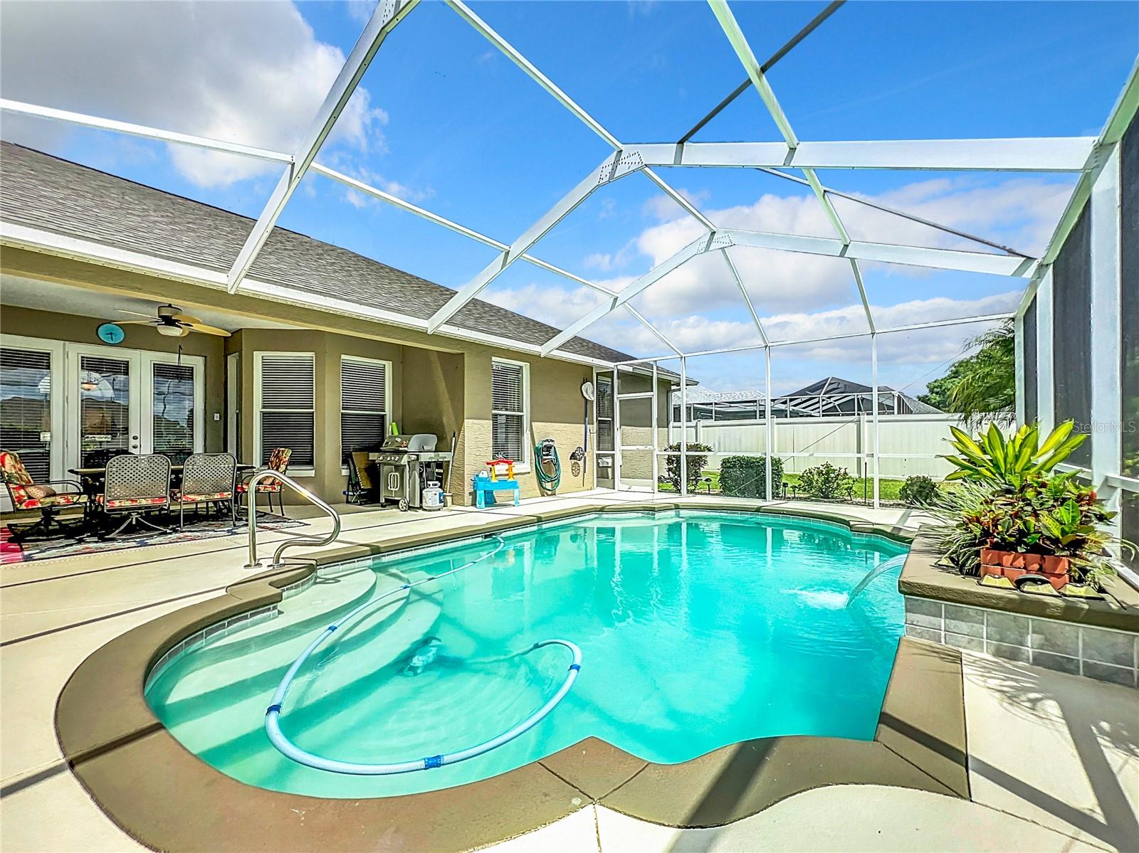 Image 20 of 30 For 205 Terranova Boulevard