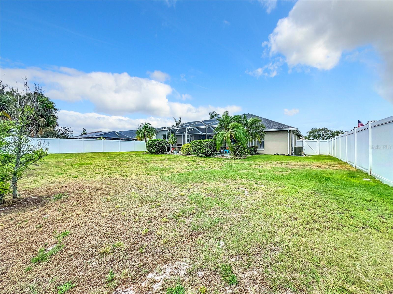 Image 23 of 30 For 205 Terranova Boulevard