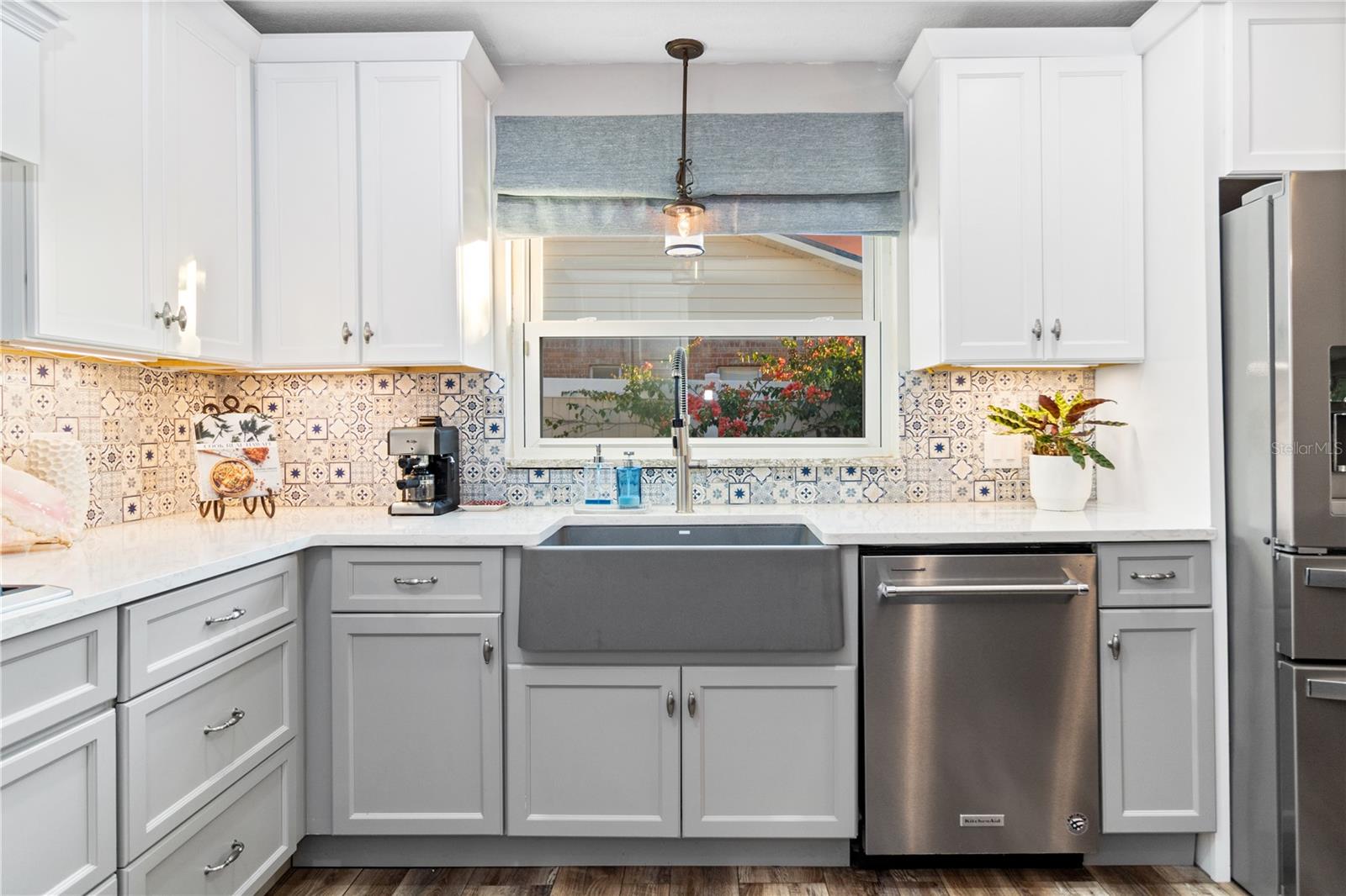 Image 24 of 45 For 601 Lake Pansy Drive Nw