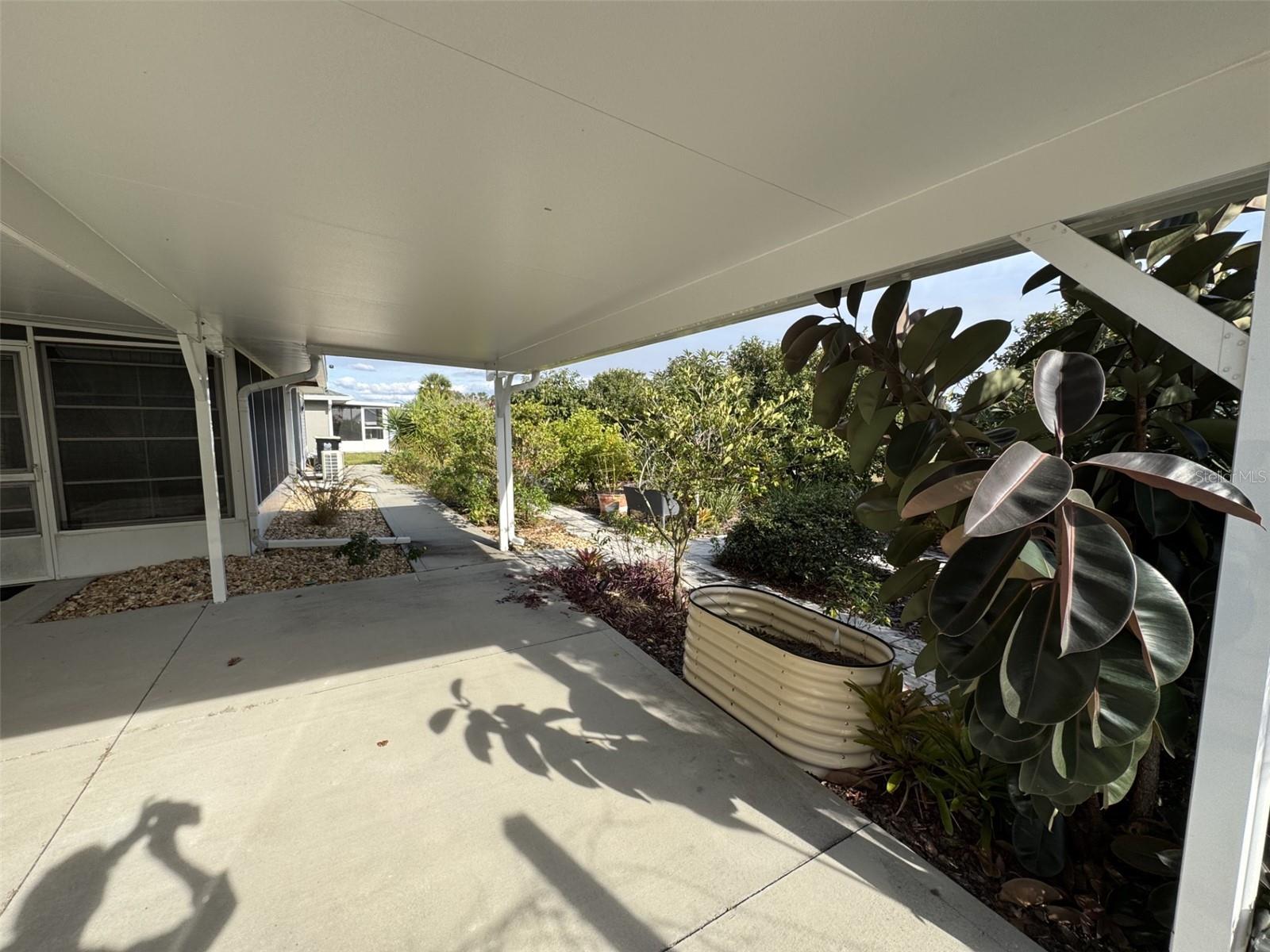 Image 18 of 55 For 7040 Tamarind Drive