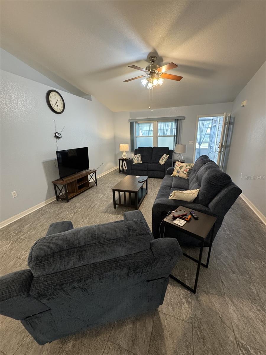 Image 4 of 55 For 7040 Tamarind Drive