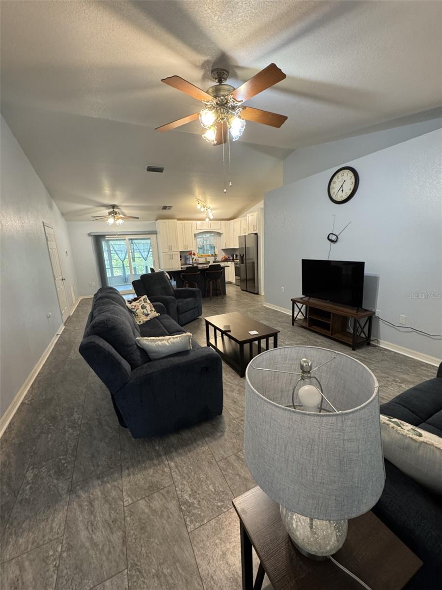 Image 5 of 55 For 7040 Tamarind Drive