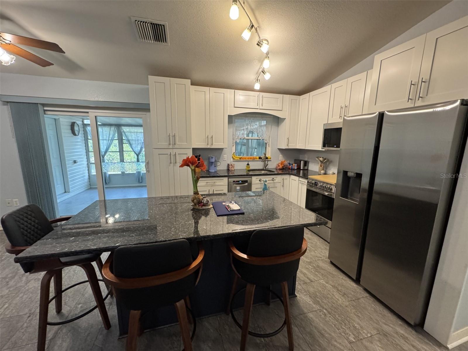 Image 8 of 55 For 7040 Tamarind Drive