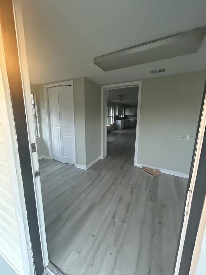 Image 10 of 18 For 5633 7th Street Se