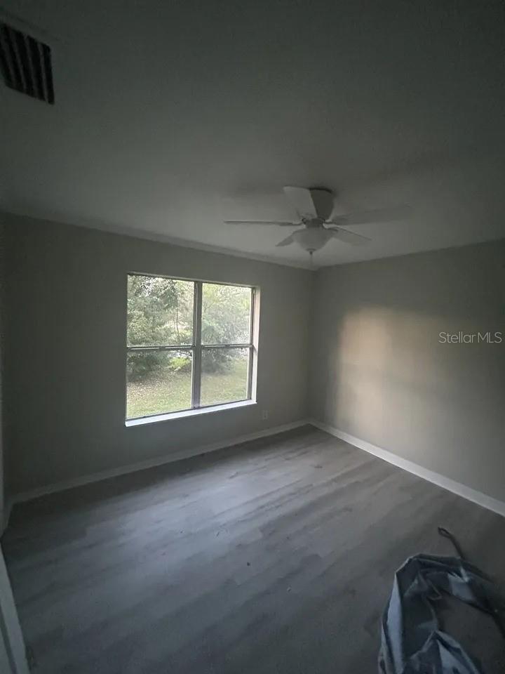 Image 11 of 18 For 5633 7th Street Se