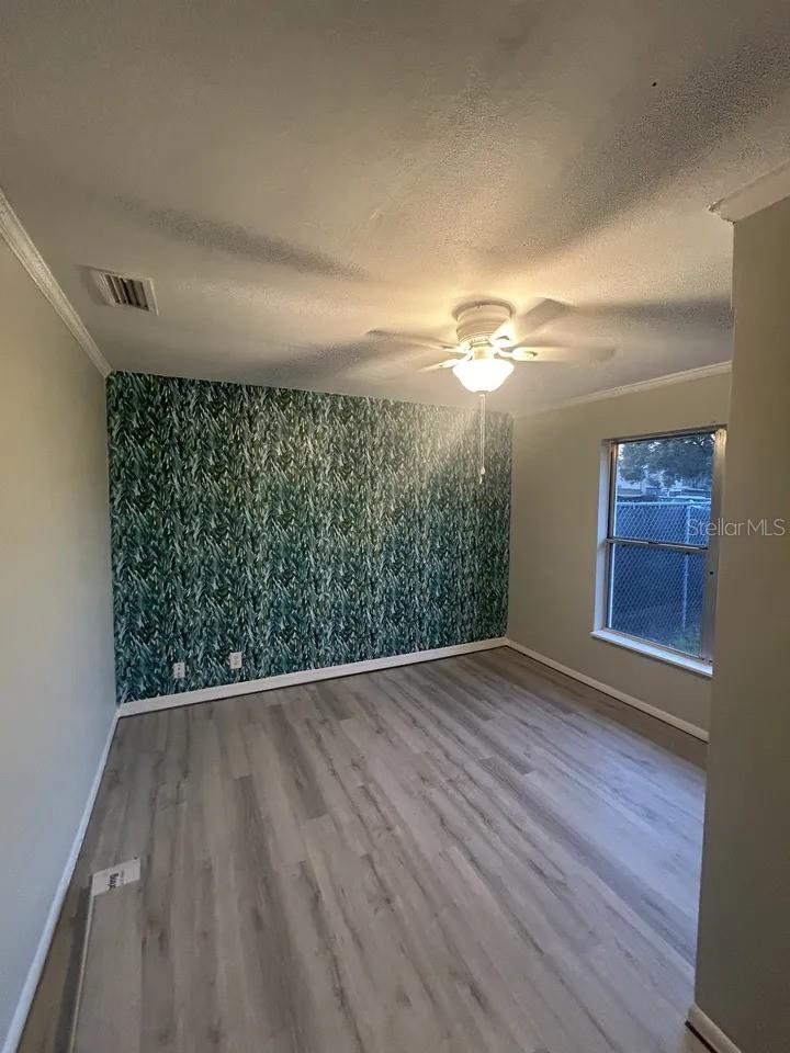 Image 13 of 18 For 5633 7th Street Se