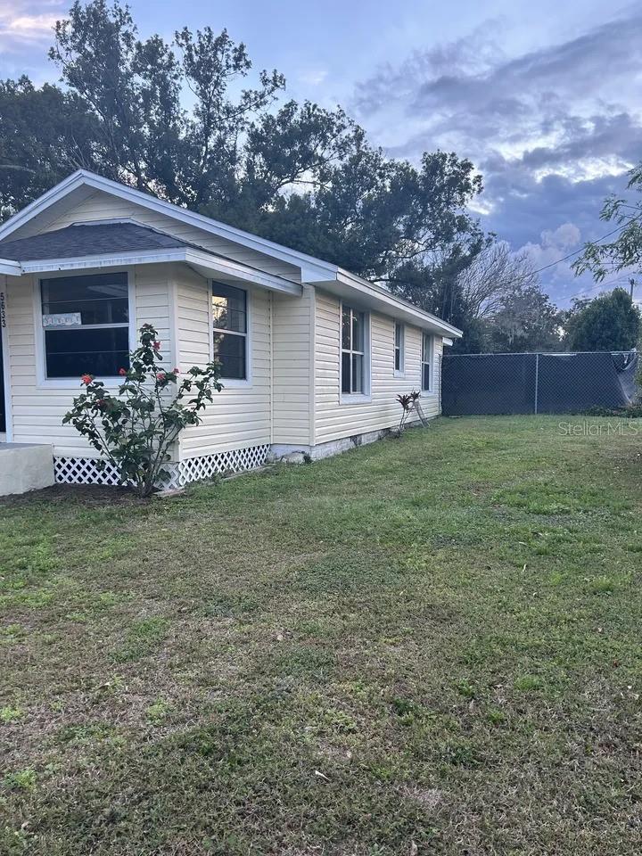 Image 5 of 18 For 5633 7th Street Se