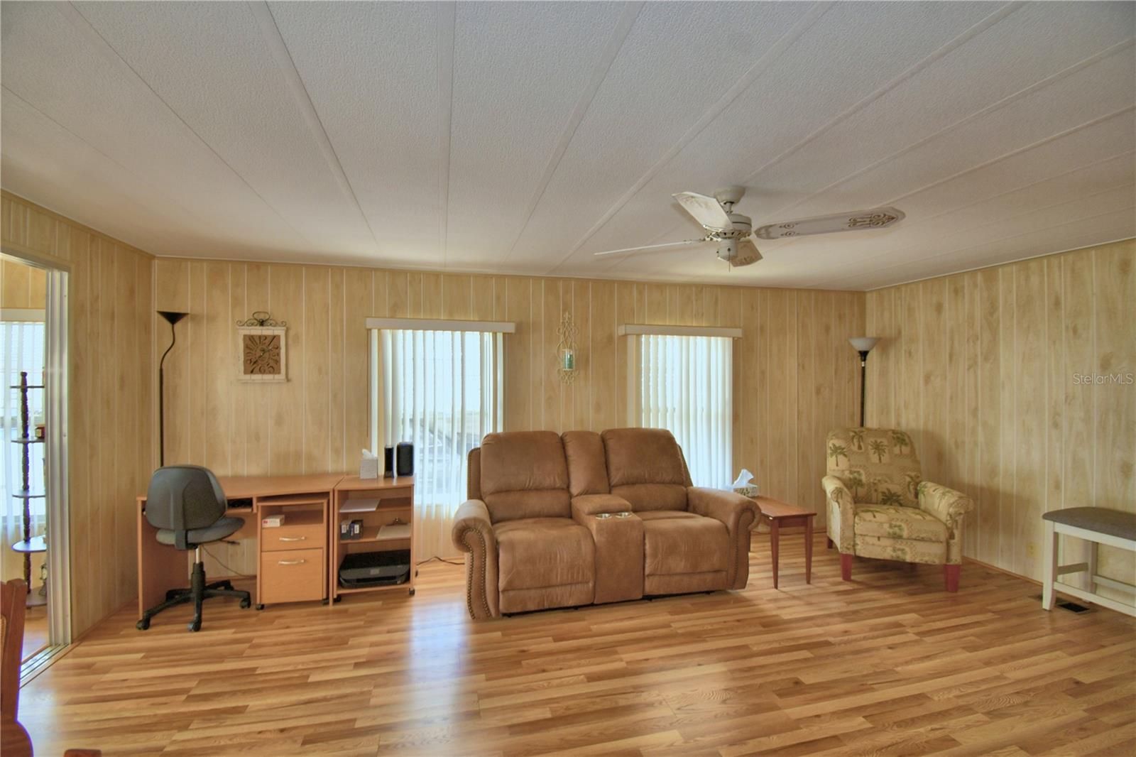 Image 16 of 71 For 4063 Rolling Oaks Drive