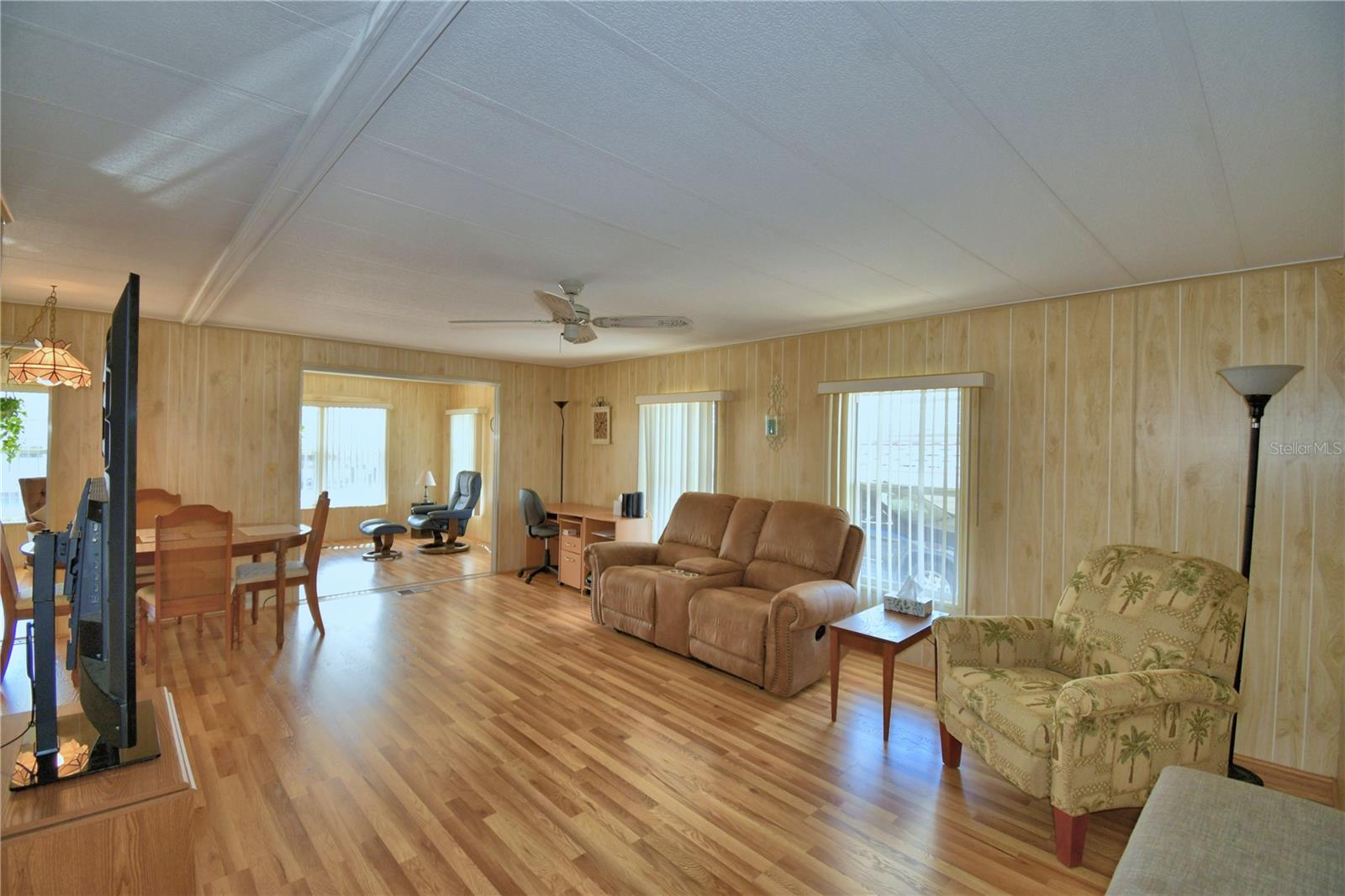 Image 18 of 71 For 4063 Rolling Oaks Drive