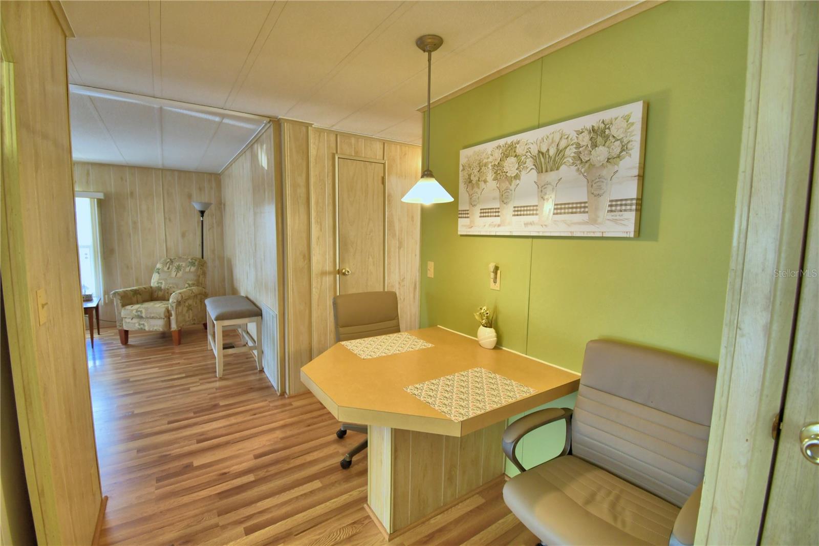 Image 20 of 71 For 4063 Rolling Oaks Drive