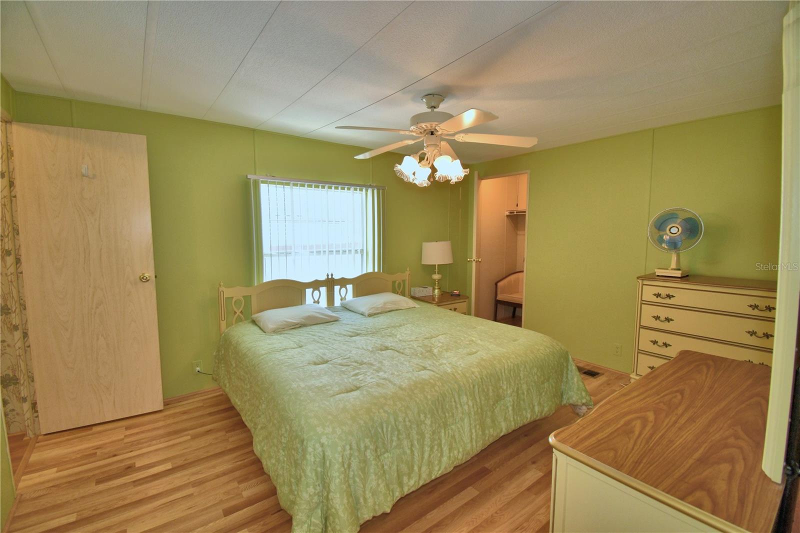 Image 33 of 71 For 4063 Rolling Oaks Drive