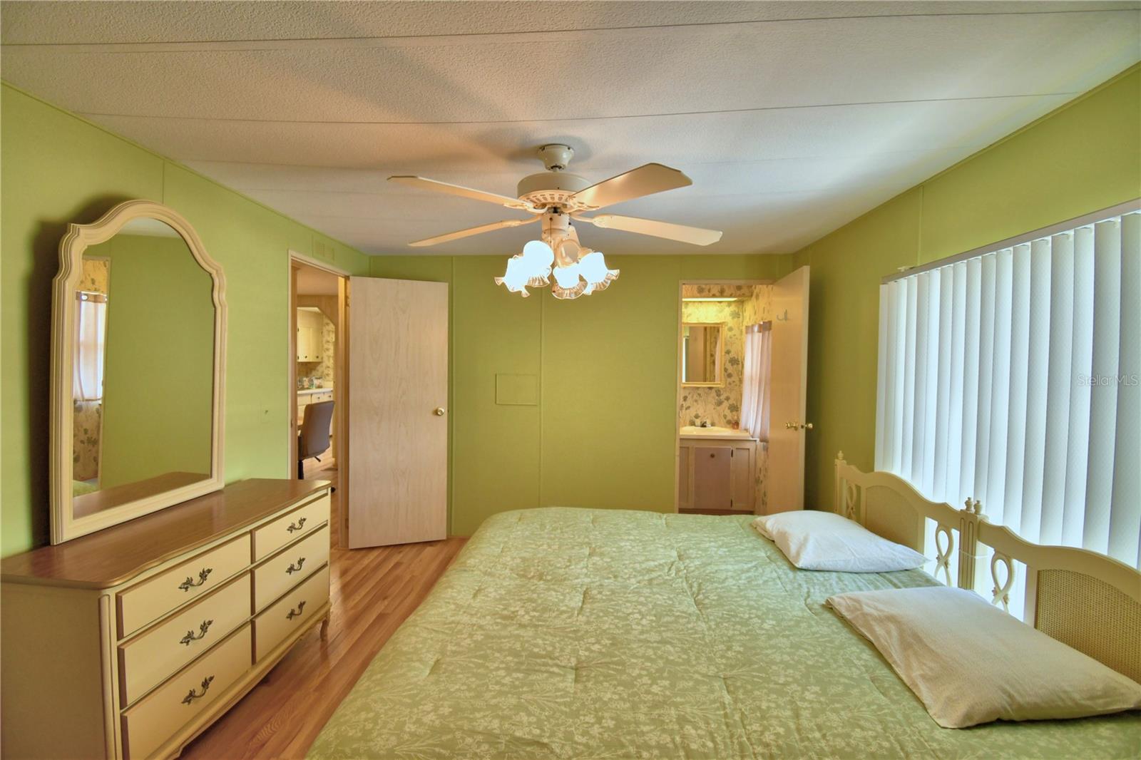 Image 35 of 71 For 4063 Rolling Oaks Drive