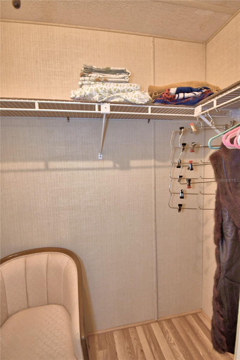 Image 36 of 71 For 4063 Rolling Oaks Drive