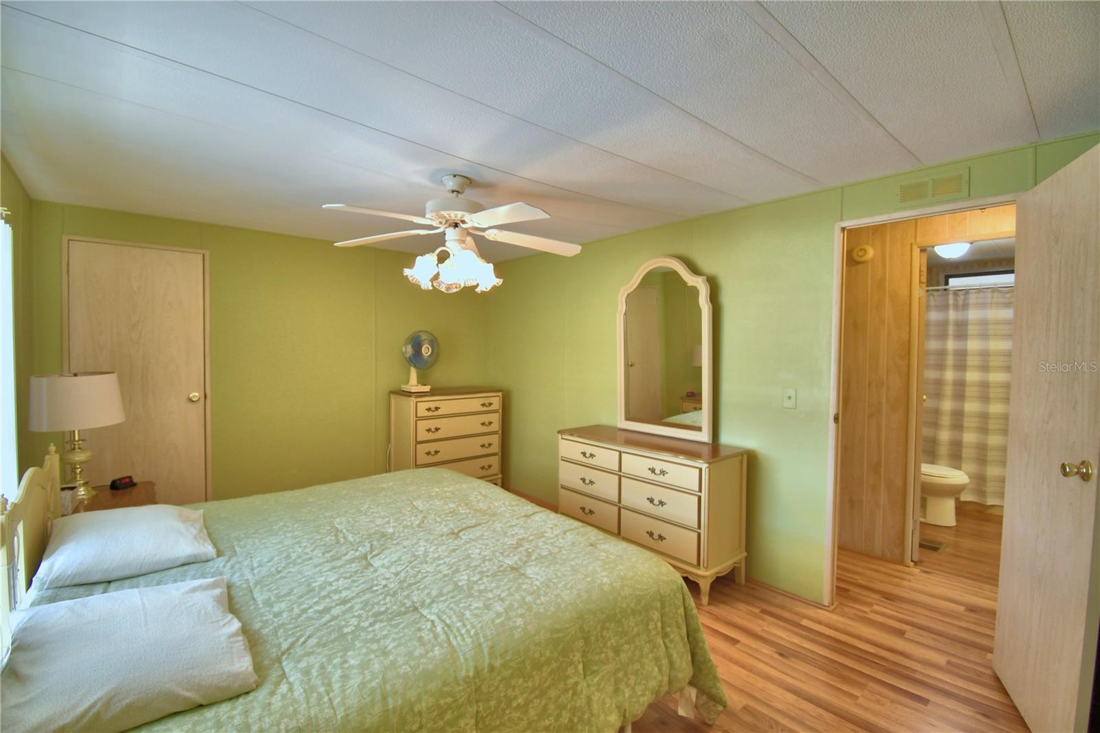 Image 37 of 71 For 4063 Rolling Oaks Drive