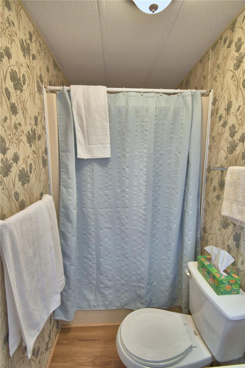 Image 41 of 71 For 4063 Rolling Oaks Drive