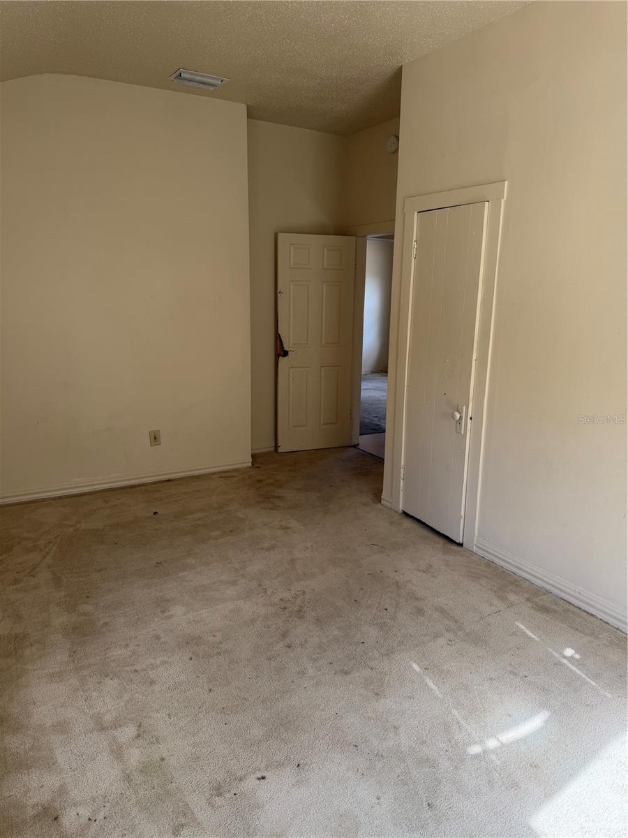 Image 2 of 5 For 3603 Kenilworth Boulevard