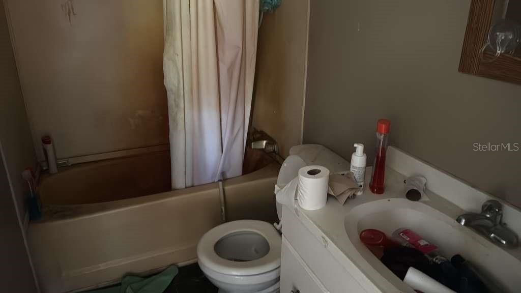 Image 14 of 19 For 5090 Cobalt Avenue