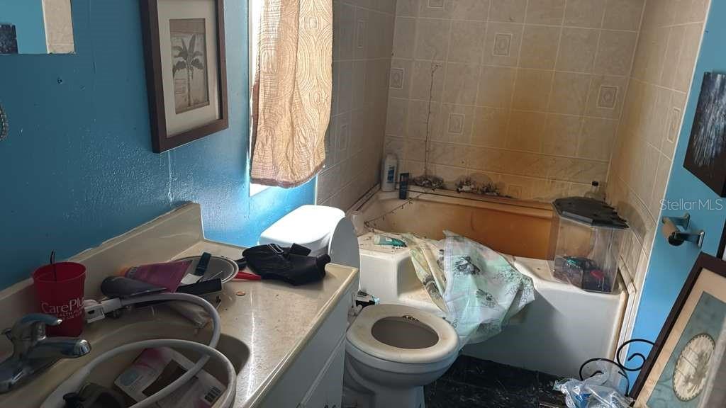 Image 18 of 19 For 5090 Cobalt Avenue