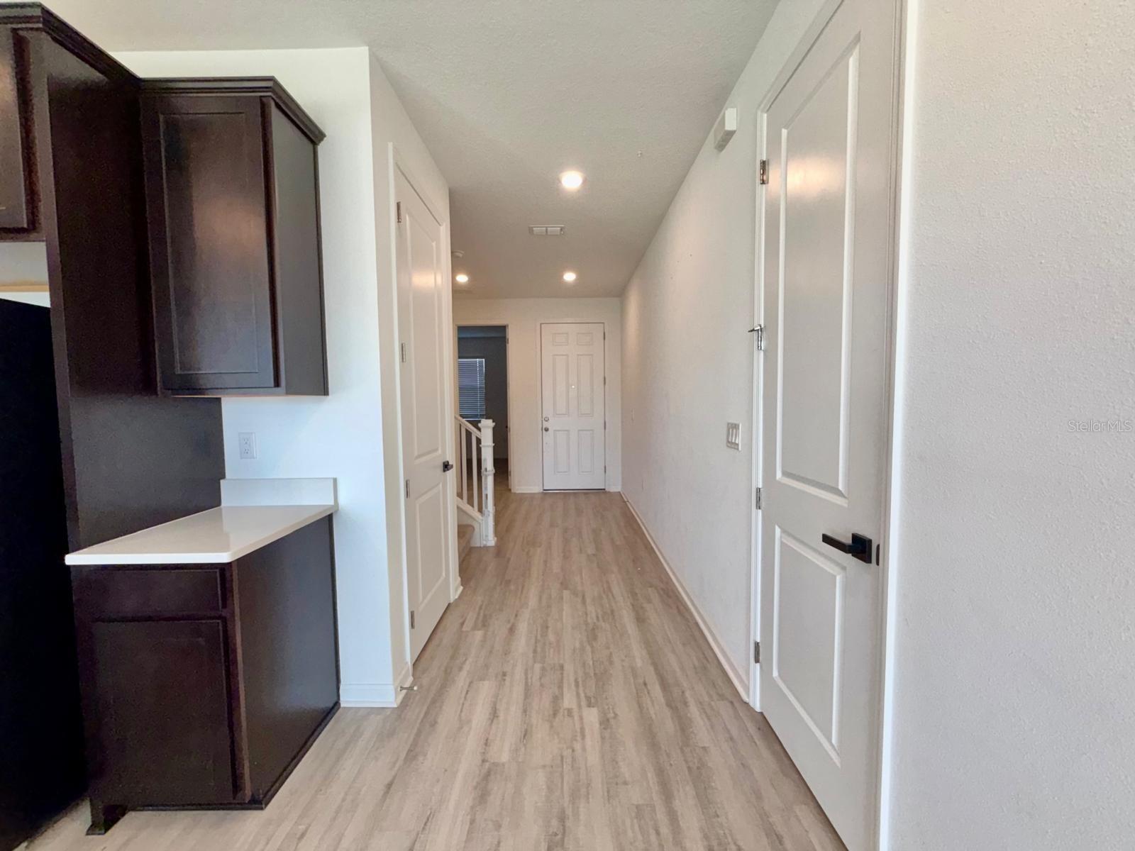 Image 4 of 45 For 1209 Mattie Pointe Boulevard