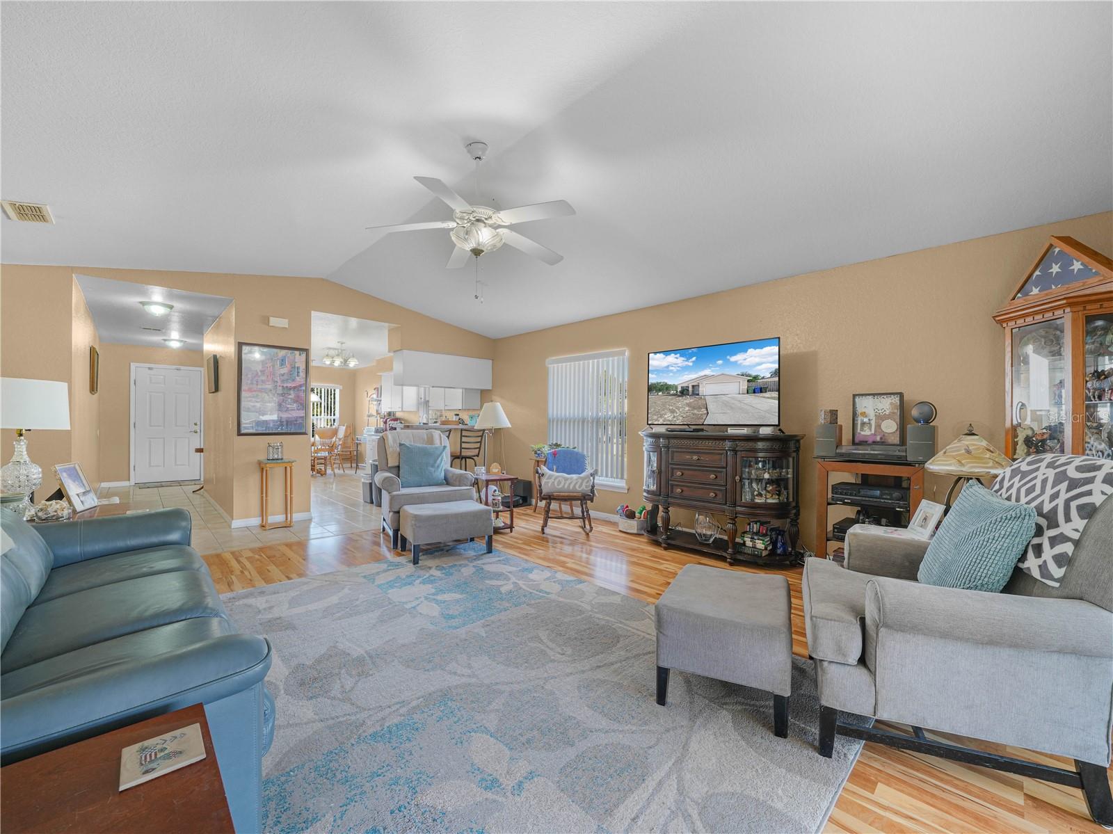 Image 10 of 32 For 726 17th Street Ne