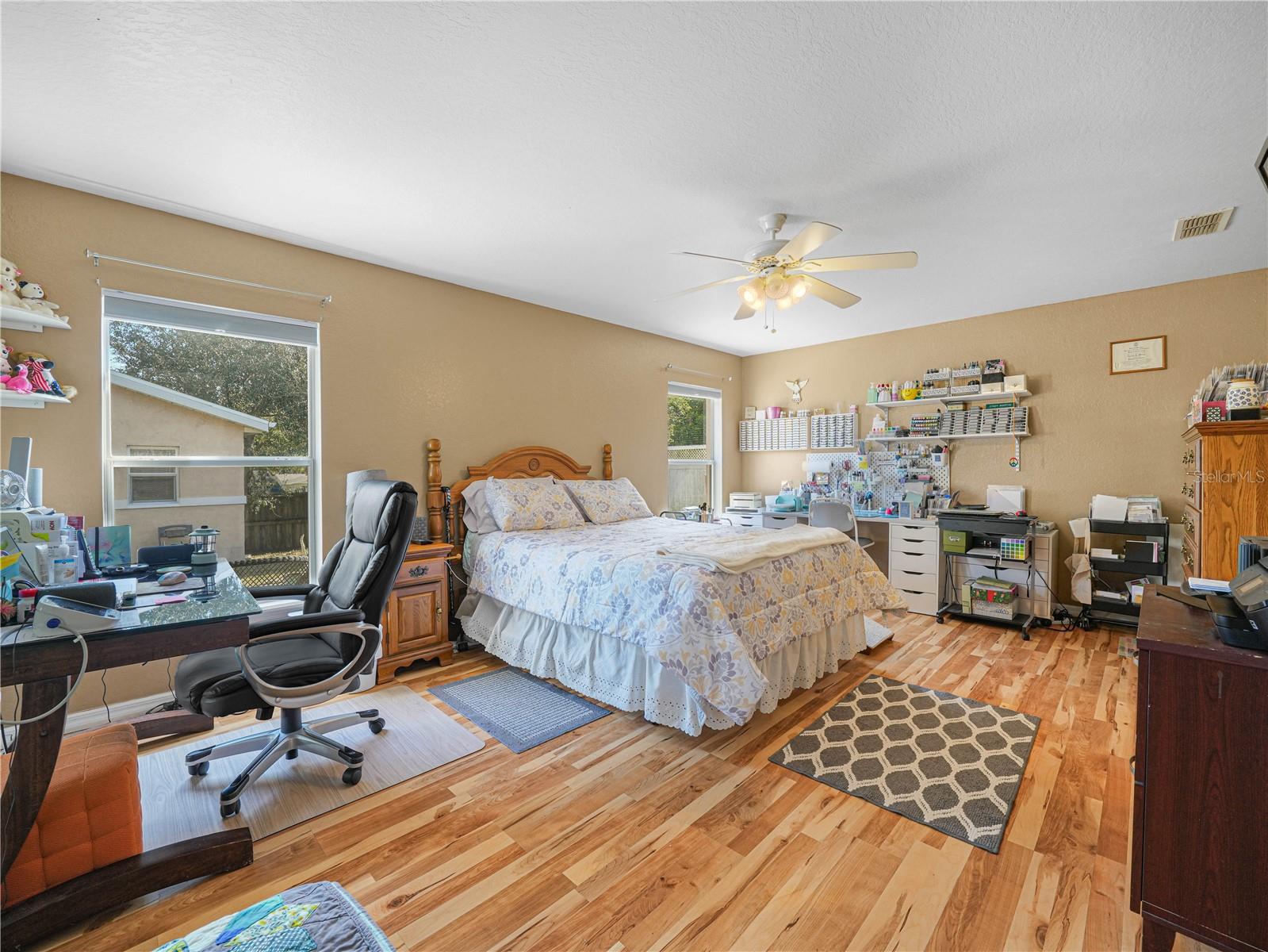 Image 11 of 32 For 726 17th Street Ne