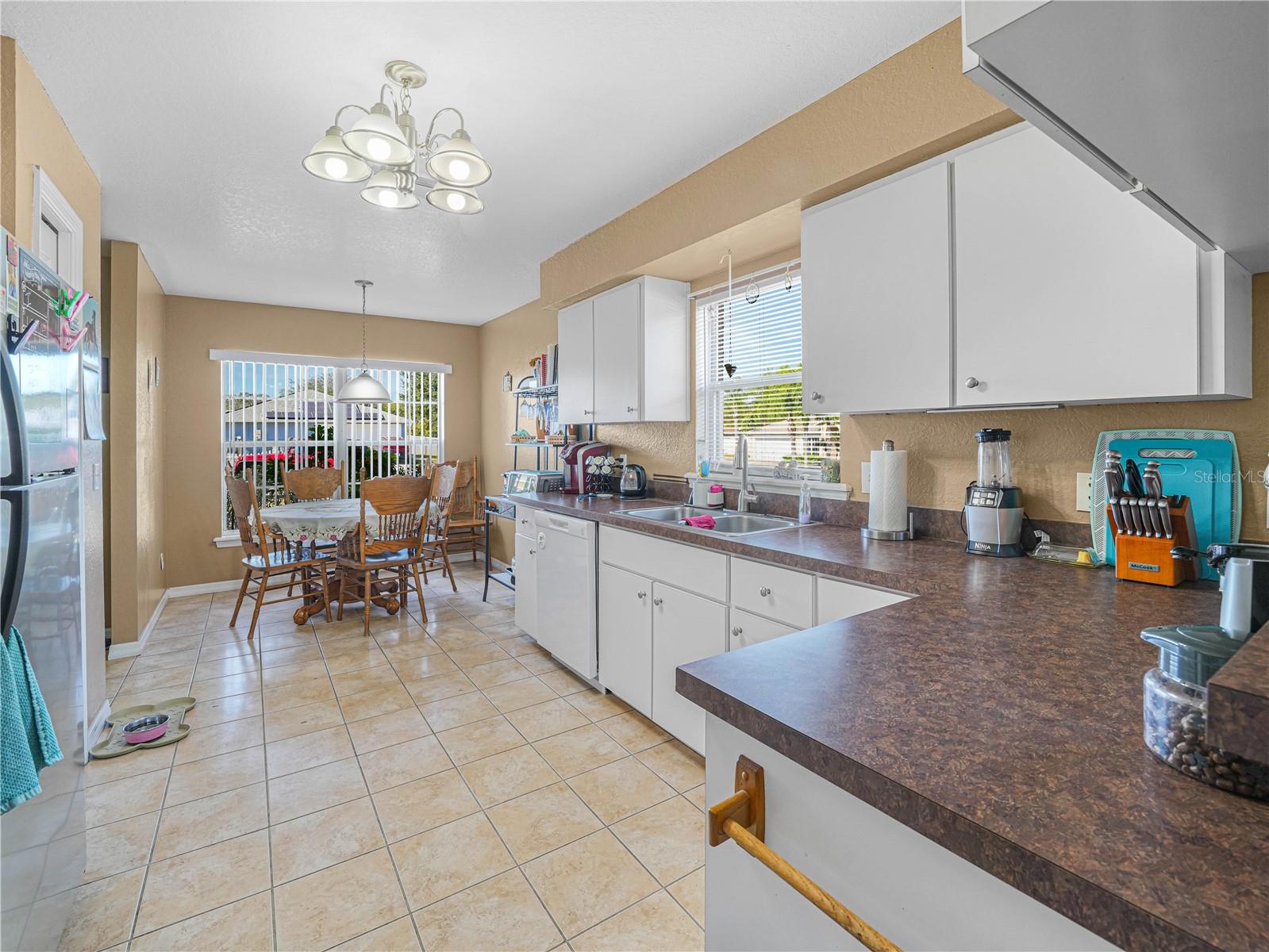 Image 5 of 32 For 726 17th Street Ne