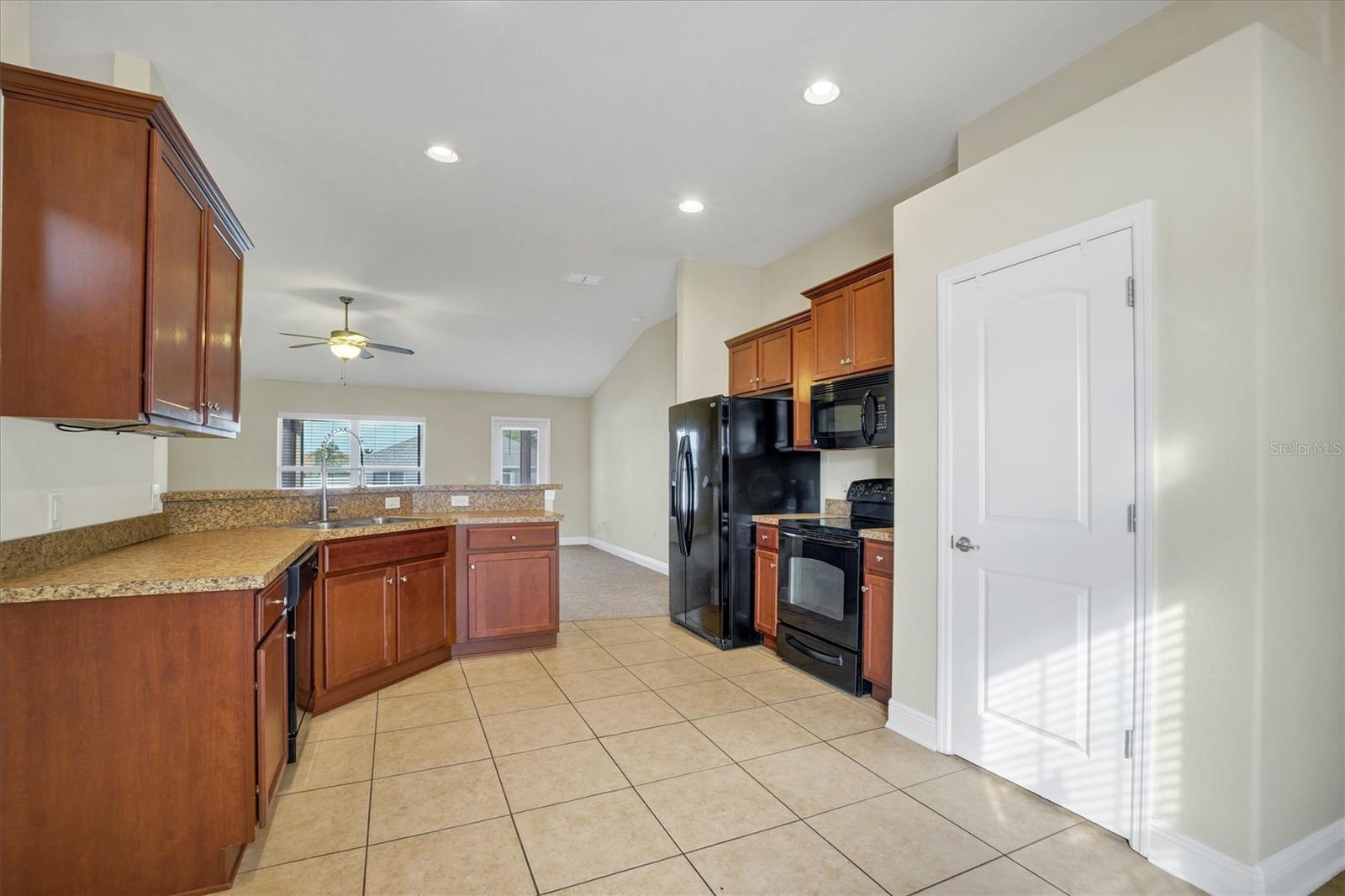 Image 8 of 31 For 107 Mandolin Drive