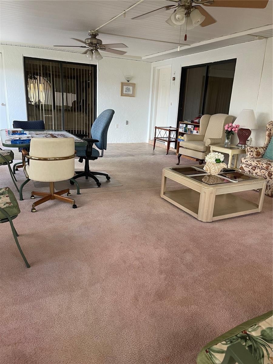 Image 10 of 49 For 39 Kimberly Court