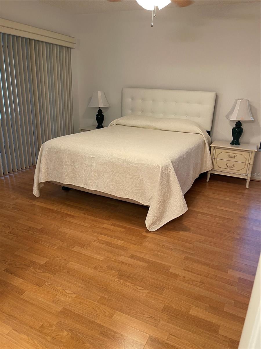 Image 23 of 49 For 39 Kimberly Court