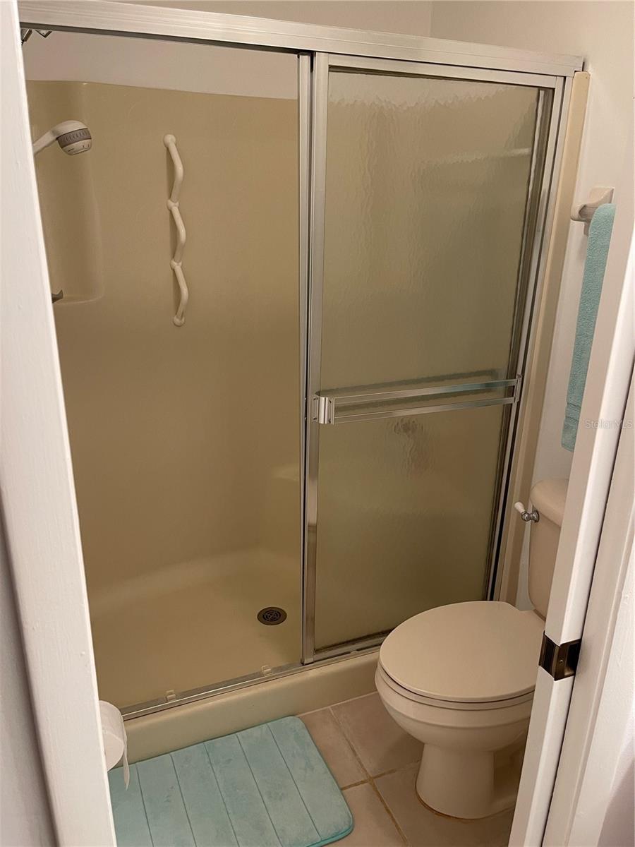 Image 26 of 49 For 39 Kimberly Court