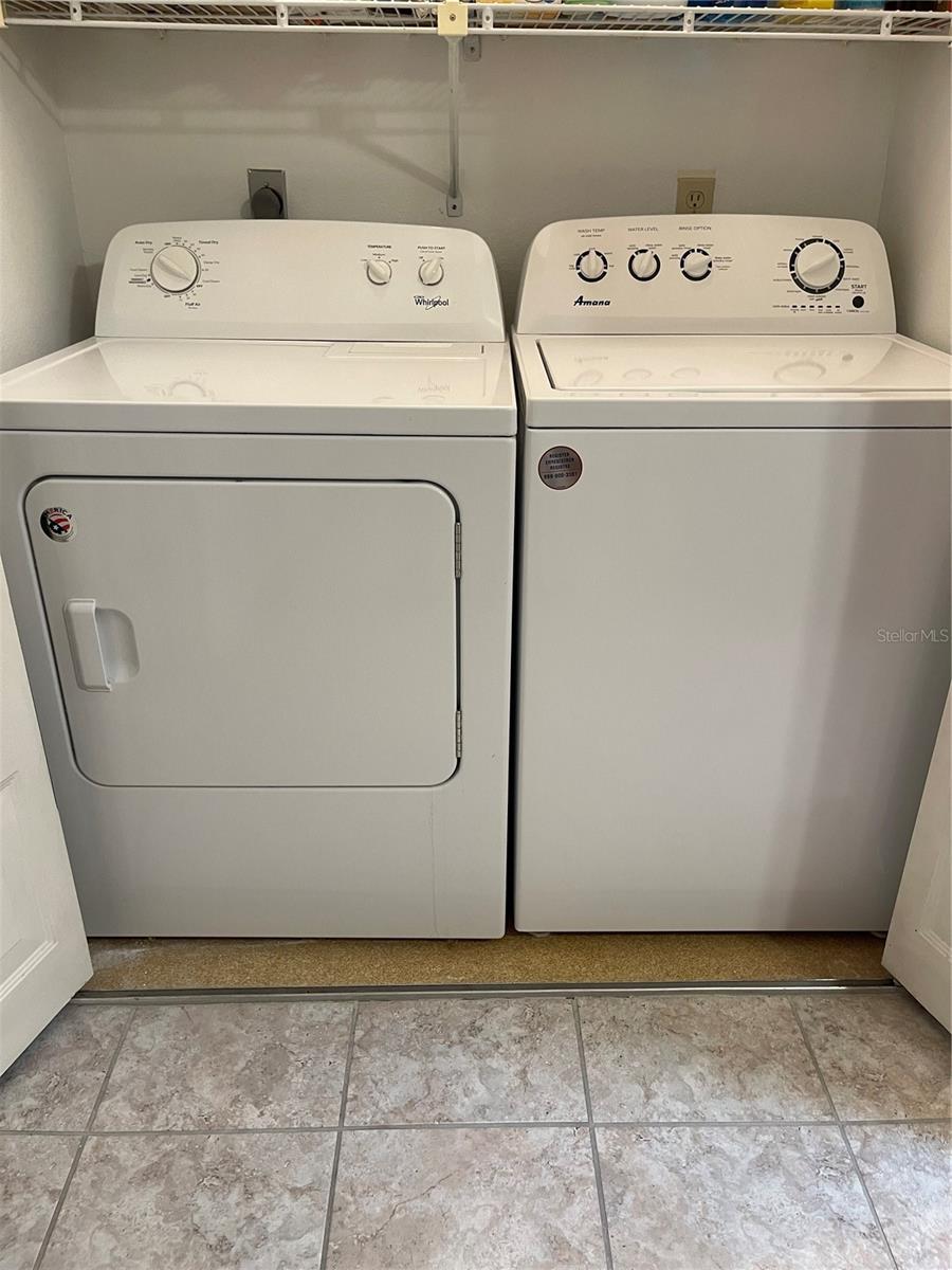 Image 33 of 49 For 39 Kimberly Court