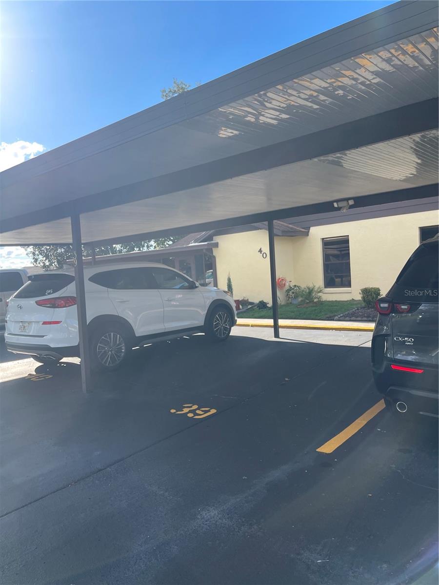 Image 35 of 49 For 39 Kimberly Court