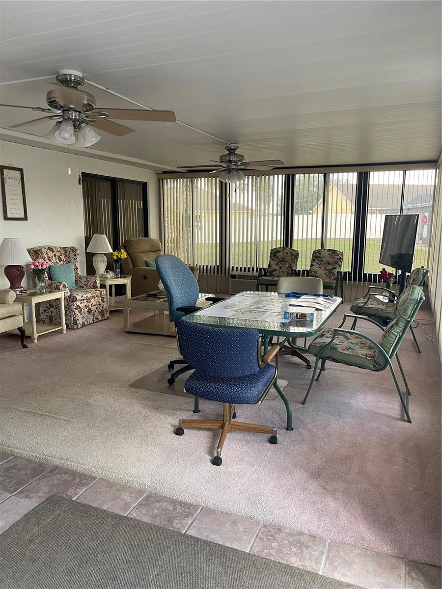 Image 8 of 49 For 39 Kimberly Court