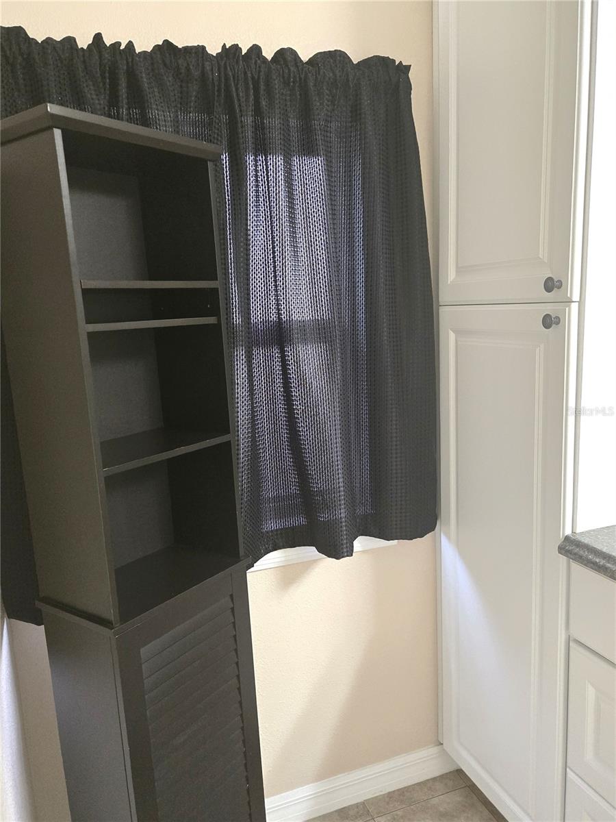 Image 15 of 76 For 264 Ramsgate Way