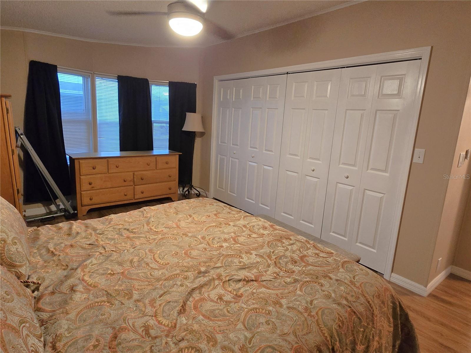 Image 33 of 76 For 264 Ramsgate Way