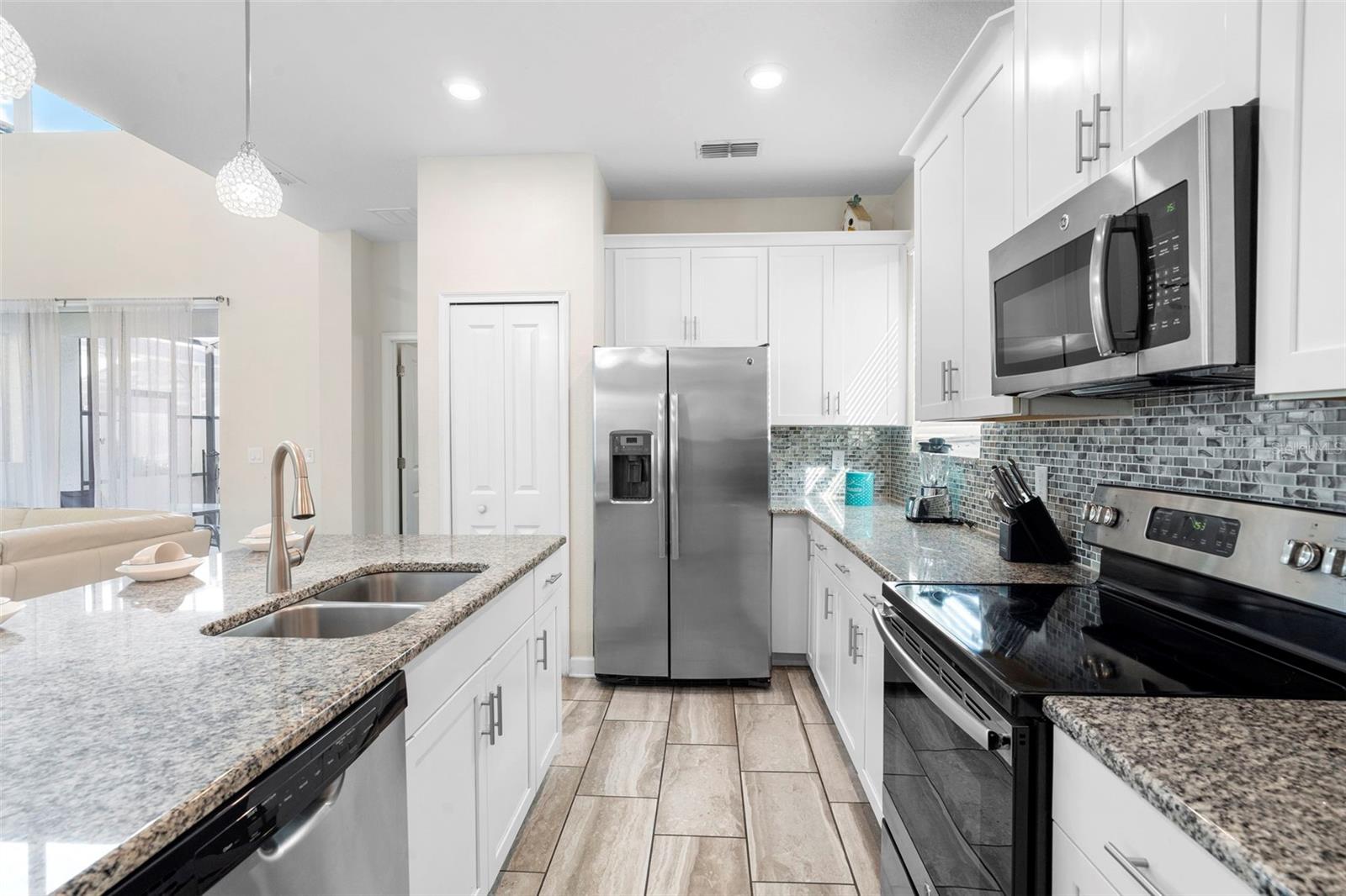 Image 33 of 67 For 4778 Kings Castle Circle