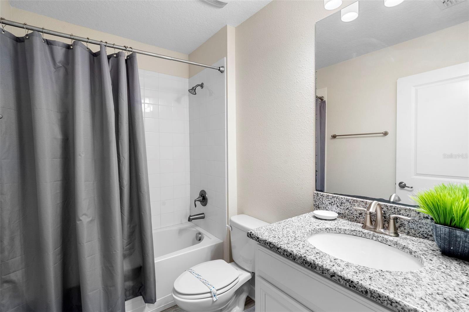 Image 42 of 67 For 4778 Kings Castle Circle