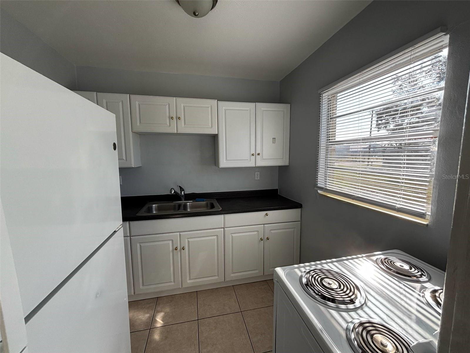 Image 6 of 9 For 310 Farnol Street Sw 3